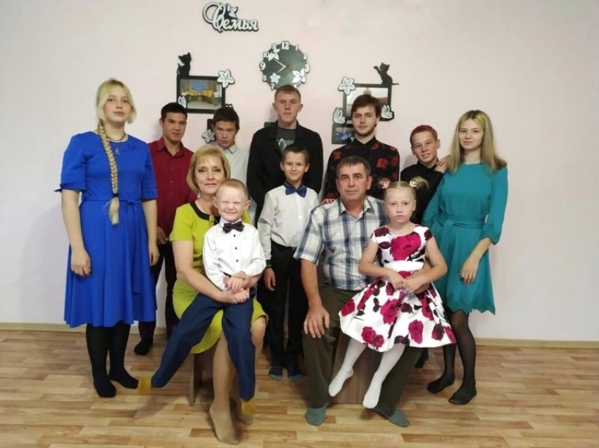 Байкальская горная компания взяла шефство над многодетными  семьями из «детской деревни»  
